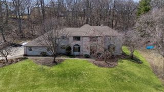 1337 Woodland Drive SW, Rochester, MN 55902