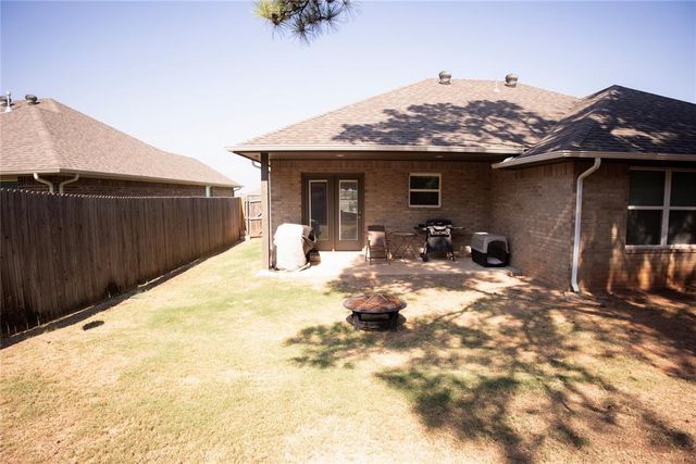 2213 Bent Tree Road, Shawnee, OK 74804