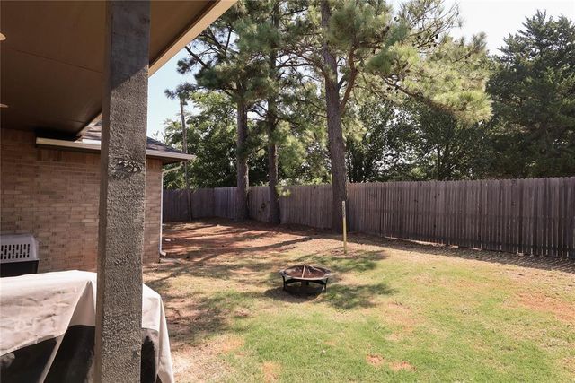 2213 Bent Tree Road, Shawnee, OK 74804