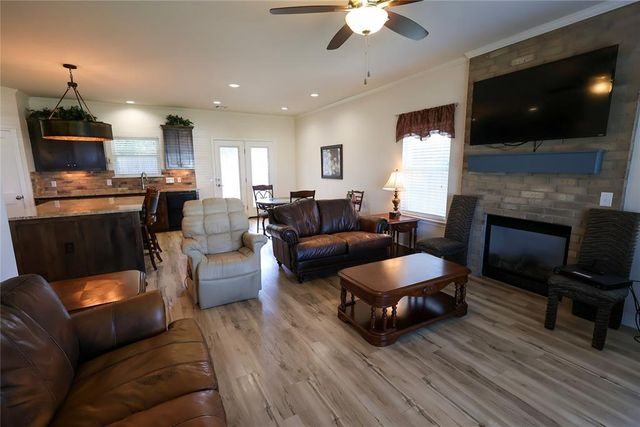 2213 Bent Tree Road, Shawnee, OK 74804