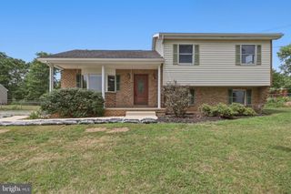 12243 GARNES RD, Mercersburg, PA 17236