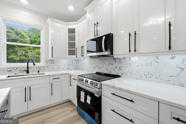 5061 Kingsbridge Pass, Powder Springs, GA 30127