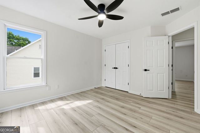 5061 Kingsbridge Pass, Powder Springs, GA 30127