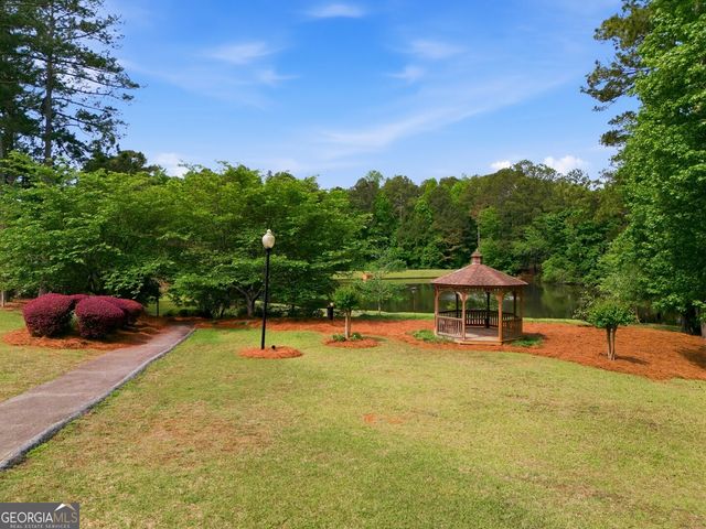 5061 Kingsbridge Pass, Powder Springs, GA 30127