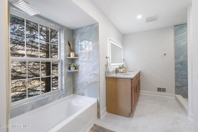 28 Tulip Court, Howell, NJ 07731