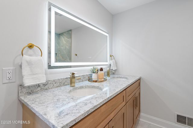 28 Tulip Court, Howell, NJ 07731