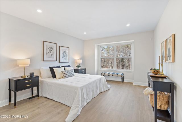 28 Tulip Court, Howell, NJ 07731