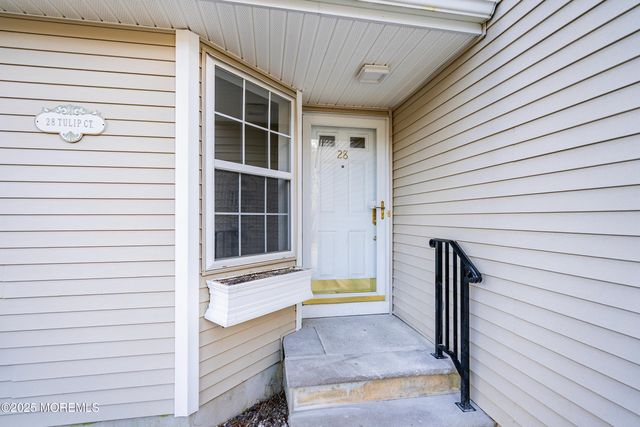 28 Tulip Court, Howell, NJ 07731