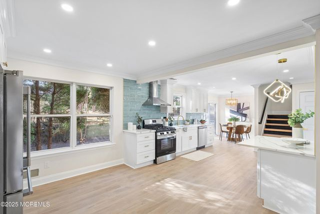 28 Tulip Court, Howell, NJ 07731