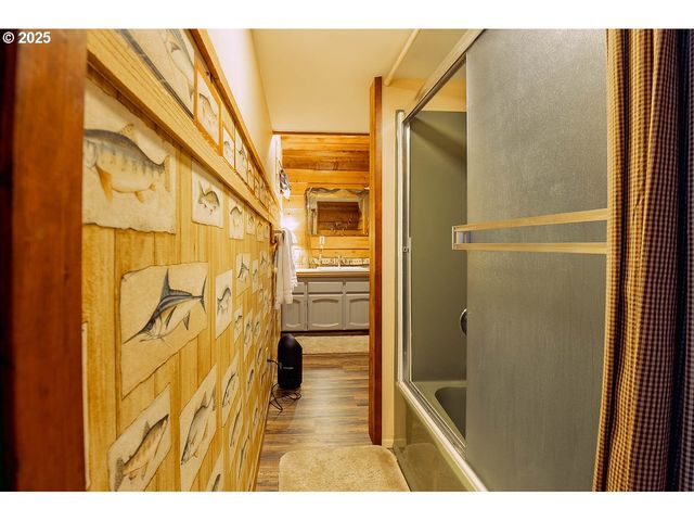 93200 EVERGREEN Rd, Astoria, OR 97103