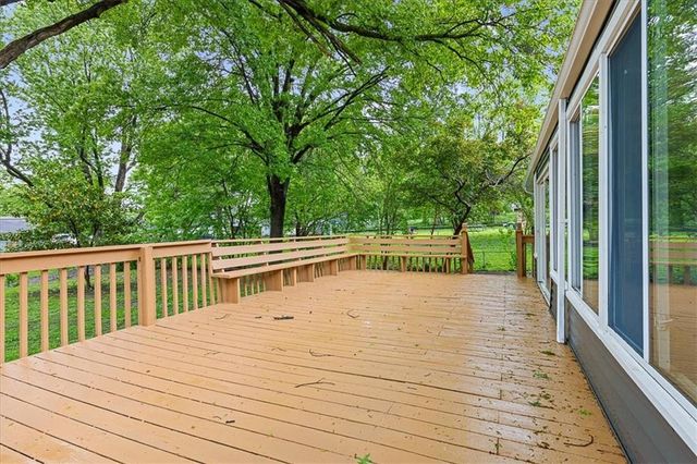 5105 S Marion Avenue, Independence, MO 64055