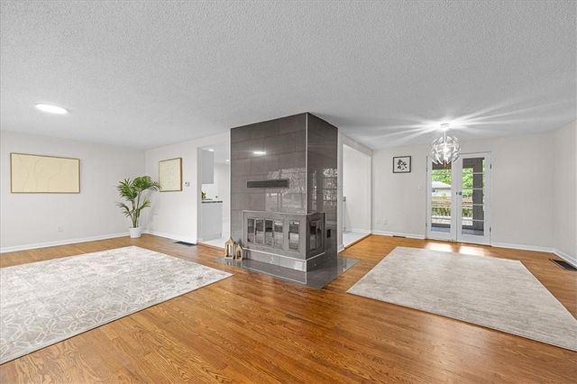 5105 S Marion Avenue, Independence, MO 64055