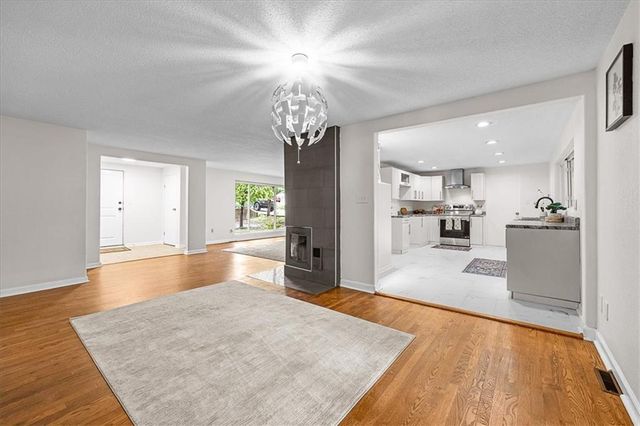 5105 S Marion Avenue, Independence, MO 64055