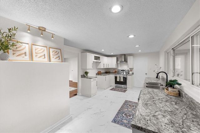 5105 S Marion Avenue, Independence, MO 64055