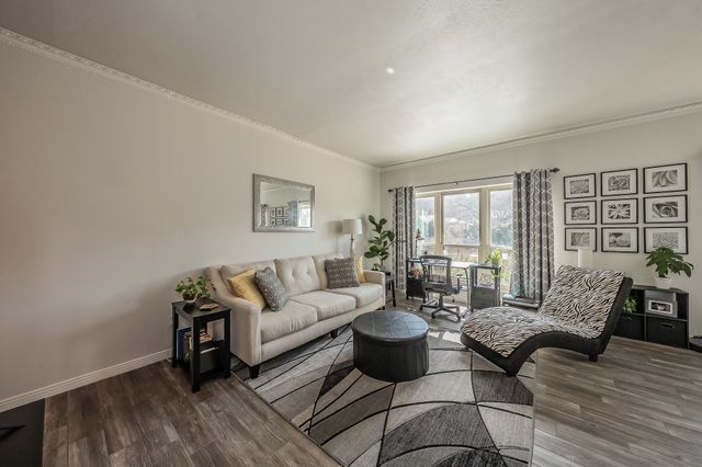 4415 Bellaire Drive S 203S, Fort Worth, TX 76109