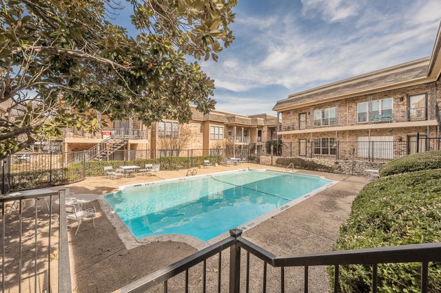 4415 Bellaire Drive S 203S, Fort Worth, TX 76109