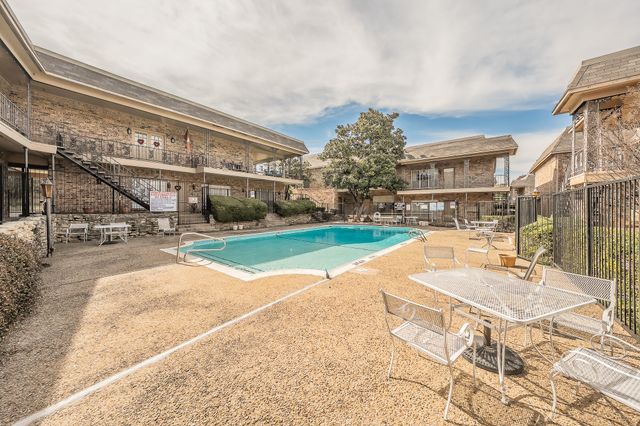 4415 Bellaire Drive S 203S, Fort Worth, TX 76109