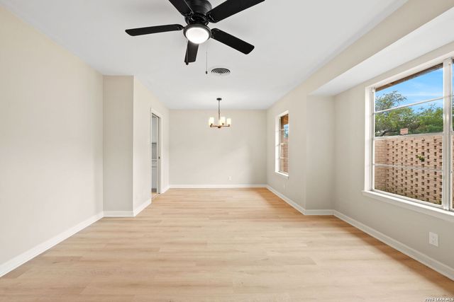 3114 Satellite Dr, San Antonio, TX 78217