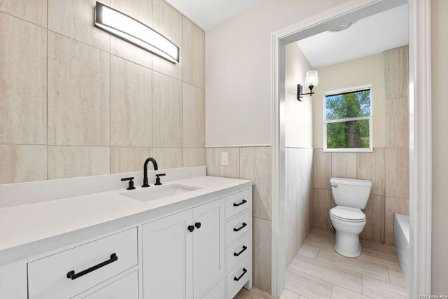 3114 Satellite Dr, San Antonio, TX 78217