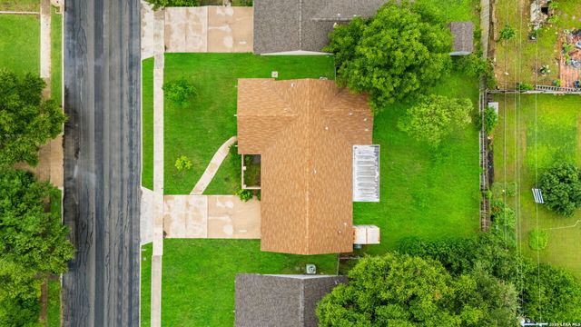 3114 Satellite Dr, San Antonio, TX 78217