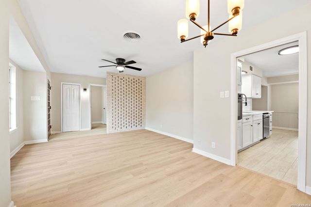 3114 Satellite Dr, San Antonio, TX 78217
