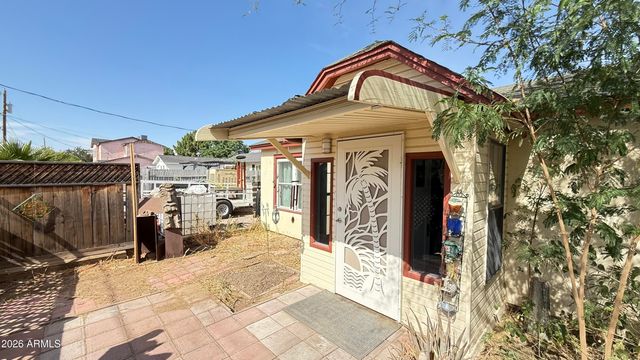 2639 N 28TH Place, Phoenix, AZ 85008