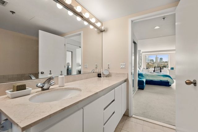 75-83 Cambridge Parkway 203, Cambridge, MA 02142