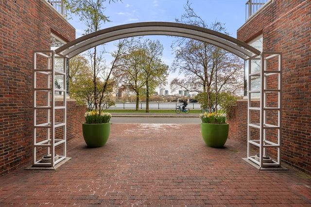 75-83 Cambridge Parkway 203, Cambridge, MA 02142