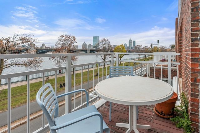 75-83 Cambridge Parkway 203, Cambridge, MA 02142