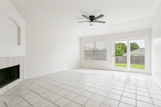 4501 Claret Court, Denton, TX 76226