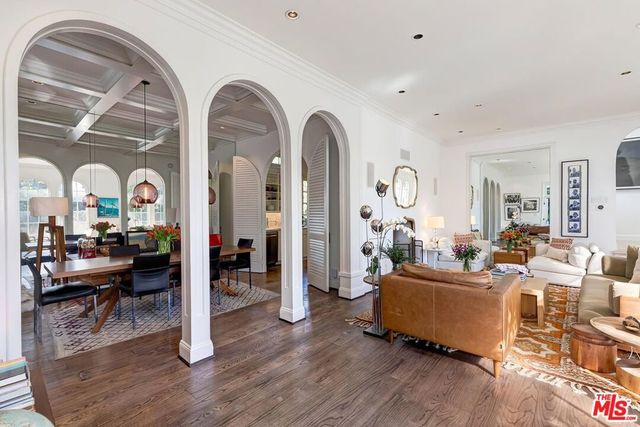 2806 Nichols Canyon Road, Los Angeles, CA 90046