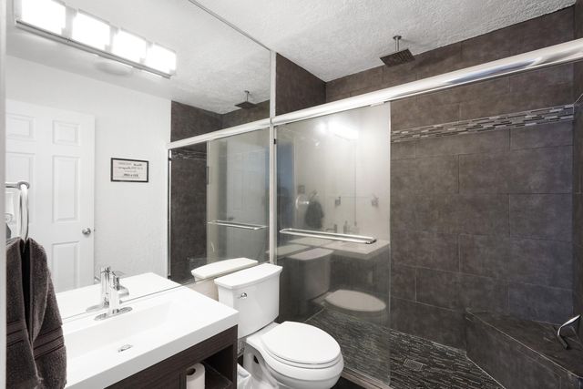 241 Shirley Street NE, Albuquerque, NM 87123