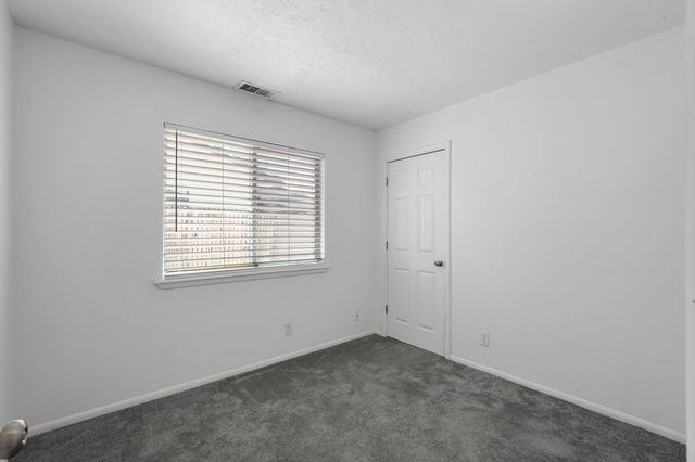 241 Shirley Street NE, Albuquerque, NM 87123