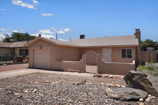 241 Shirley Street NE, Albuquerque, NM 87123