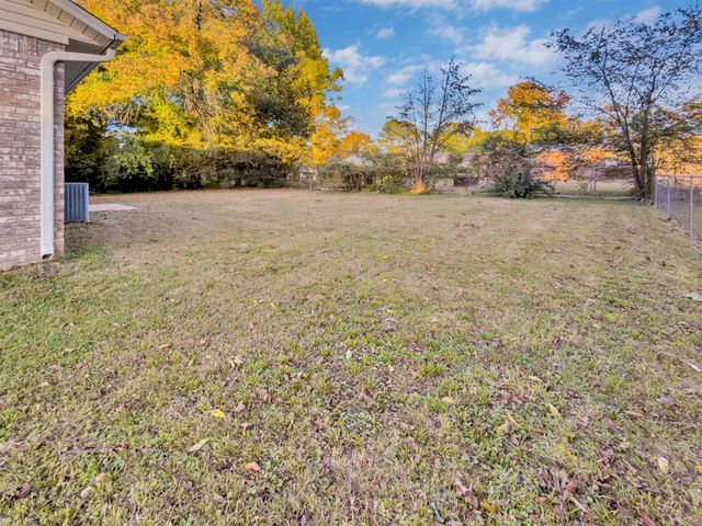 306 N Bentley Street, Morrilton, AR 72110