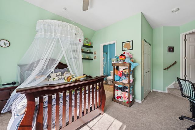 3 Birchwood Court, Lake In The Hills, IL 60156