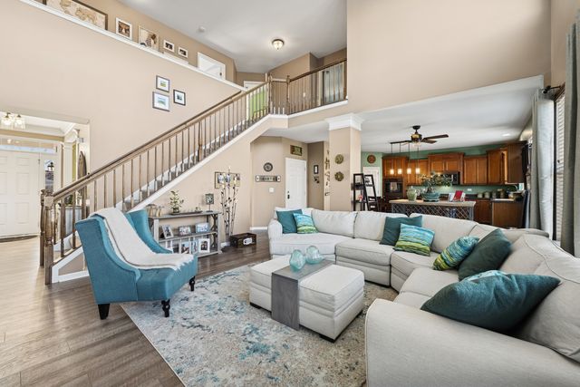 3 Birchwood Court, Lake In The Hills, IL 60156