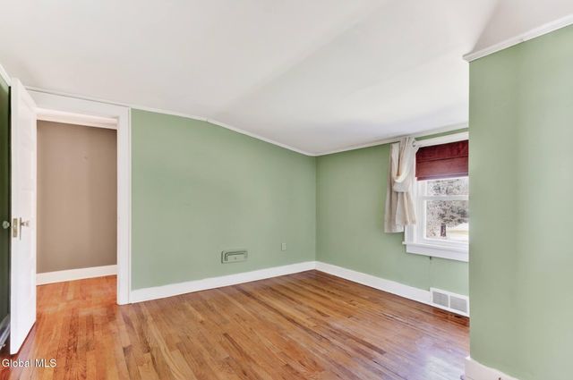 1817 Nott Street, Schenectady, NY 12309