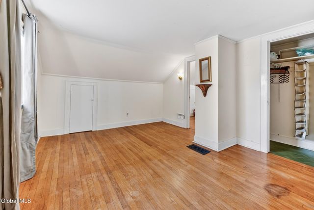 1817 Nott Street, Schenectady, NY 12309