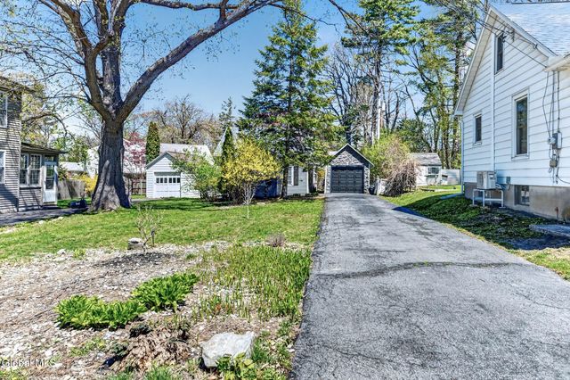 1817 Nott Street, Schenectady, NY 12309