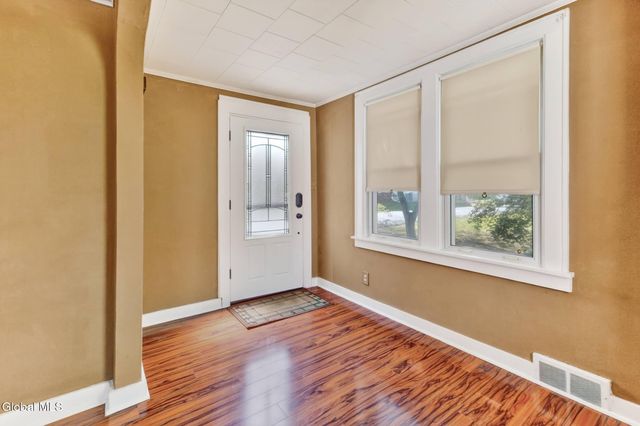 1817 Nott Street, Schenectady, NY 12309