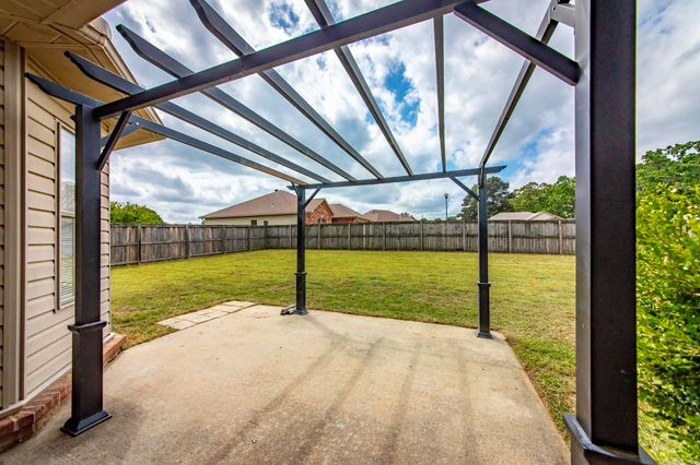 37 Mustang Drive, Cabot, AR 72023