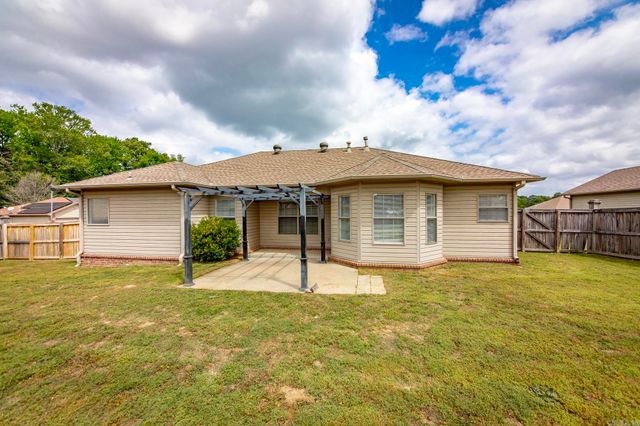37 Mustang Drive, Cabot, AR 72023