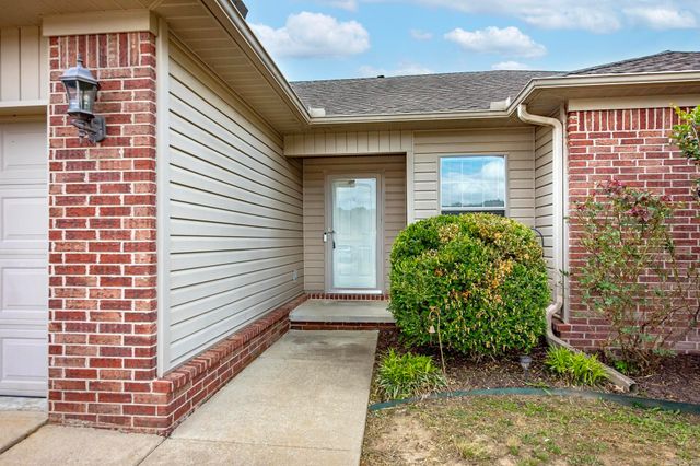 37 Mustang Drive, Cabot, AR 72023