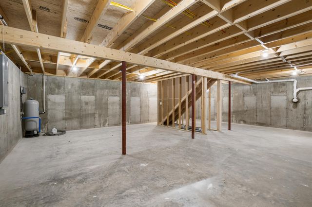 154 Village Road, Shelburne, NH 03581