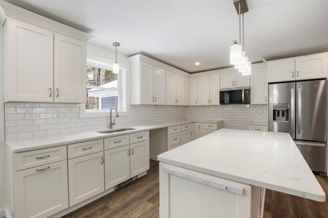 154 Village Road, Shelburne, NH 03581