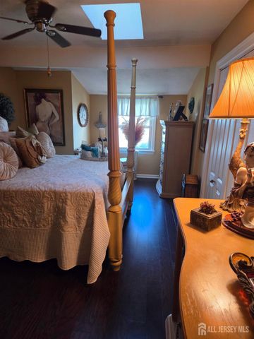 27 Harrigan Avenue, Monroe, NJ 08831