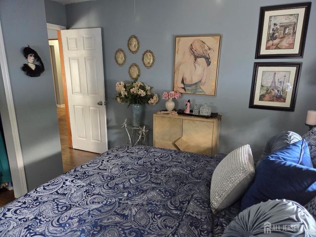 27 Harrigan Avenue, Monroe, NJ 08831