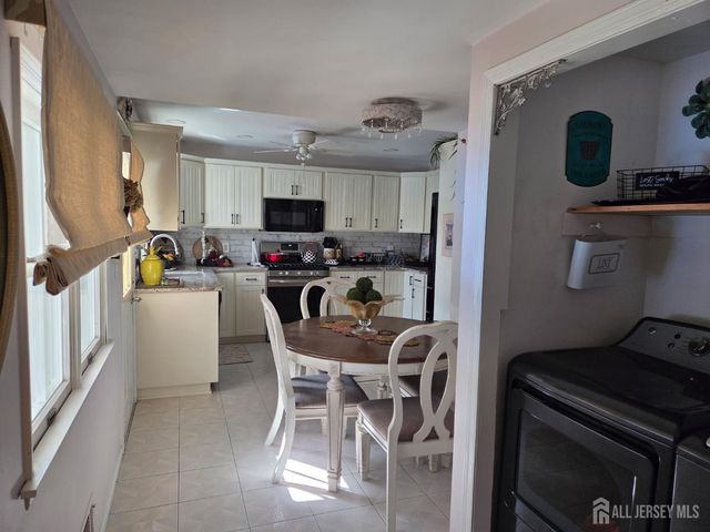 27 Harrigan Avenue, Monroe, NJ 08831