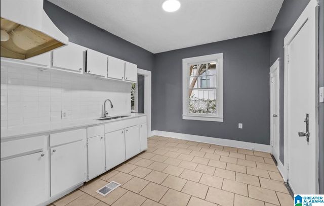 963 W 3RD STREET, Birmingham, AL 35204